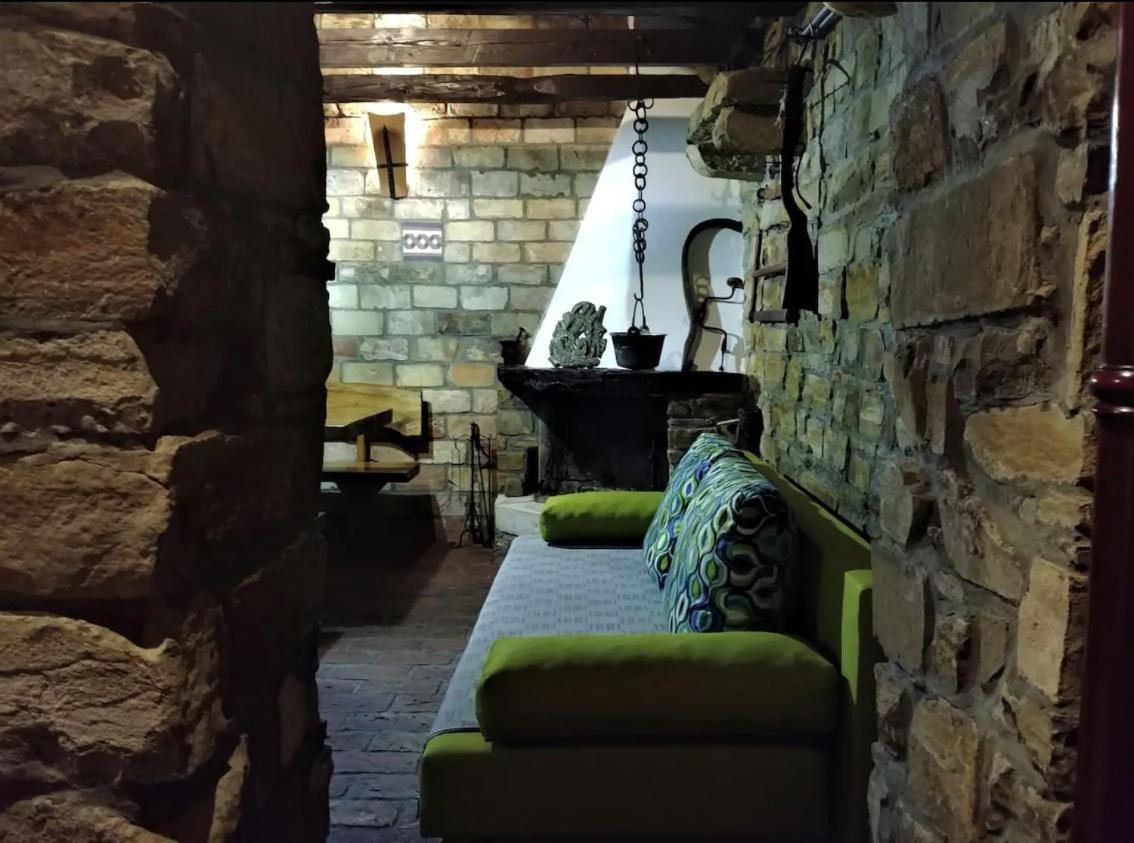 Traditional Istrian Stone House Šmarje 外观 照片