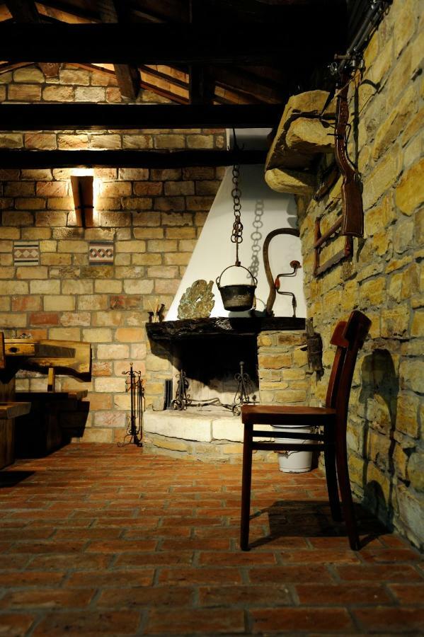 Traditional Istrian Stone House Šmarje 外观 照片