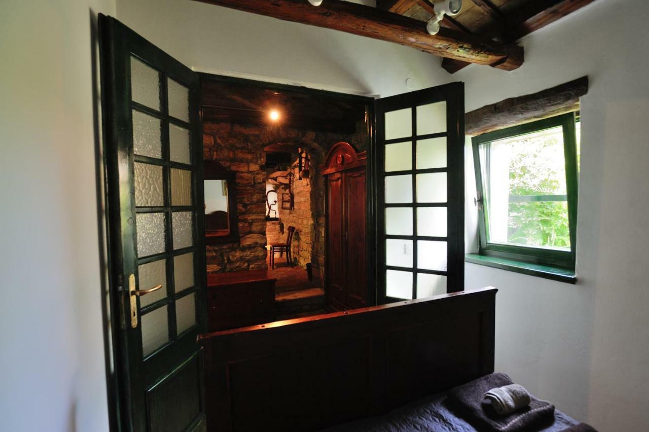 Traditional Istrian Stone House Šmarje 外观 照片